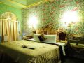 the-we-hotel