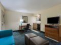 holiday-inn-express-and-suites-wilmington-university-center-an-ihg-hotel