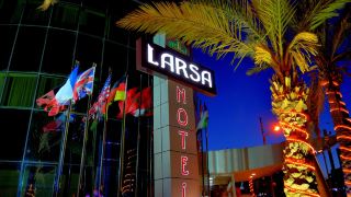 larsa-hotel