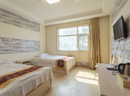 Jiaxiang Oriental Junlin Hotel