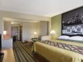 super-8-by-wyndham-lees-summit