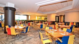 ramada-by-wyndham-buffalo-downtown