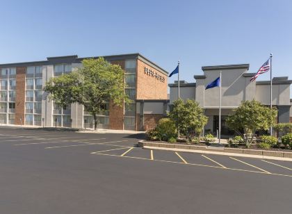 Sonesta Hotel Grand Rapids Airport