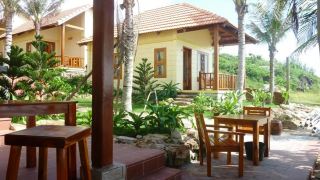 free-beach-resort