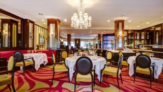 hotel-bristol