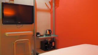 j-hotel