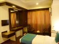 oyo-1216-hotel-new-white-house