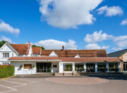 Aubrey Park Hotel