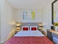 hotel-ceur-de-city-clemenceau-by-happyculture