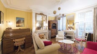 colorful-in-pigalle