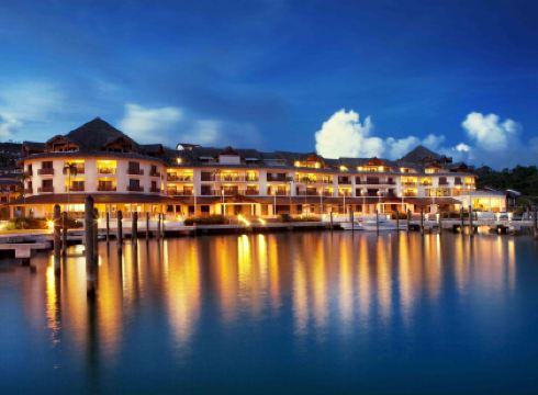 The Bannister Hotel & Yacht Club by Mint