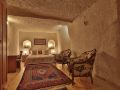 amber-cave-suites