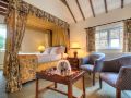 white-hart-hotel