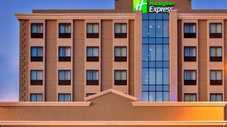 holiday-inn-los-angeles-lax-airport-an-ihg-hotel