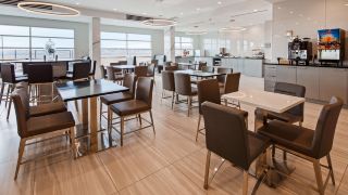 executive-residency-by-best-western-calgary-city-view-north