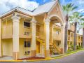 rodeway-inn-and-suites-houston-medical-center