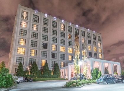 Proximity Hotel