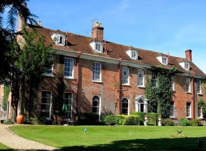 New Park Manor Hotel - A Luxury Family Hotel