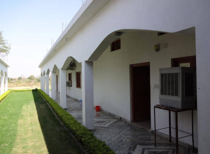 Hotel Shivam Palace