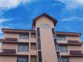 nora-lakeview-hotel