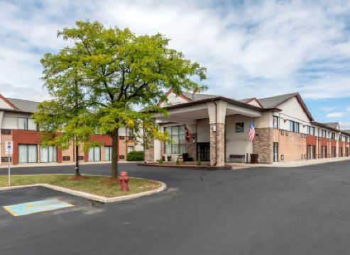 Quality Inn & Suites 5585 Ambler Drive Mississauga Ontario