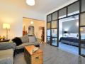 plaka-elegant-apartment