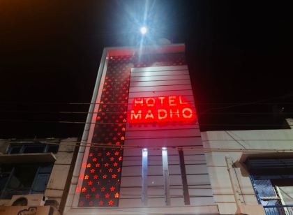 Hotel Madho