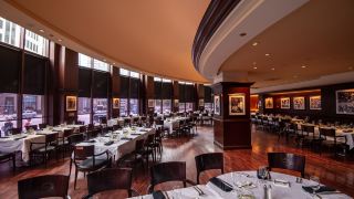 sheraton-grand-chicago-riverwalk