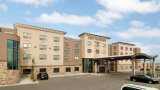 best-western-premier-freeport-inn-calgary-airport