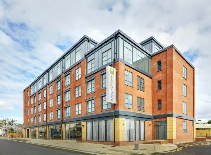 Holiday Inn Express GRIMSBY by IHG