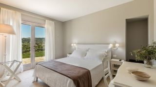 tenuta-petra-bianca