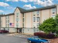 rodeway-inn-and-suites-near-outlet-mall-asheville