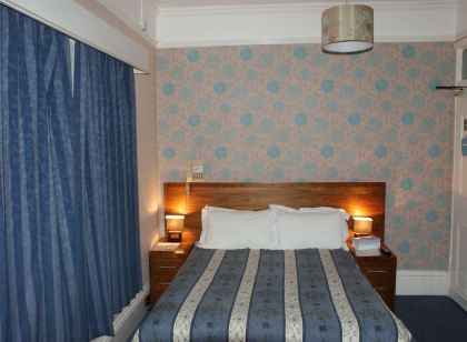Kirkdale Hotel