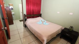 hostel-cattleya