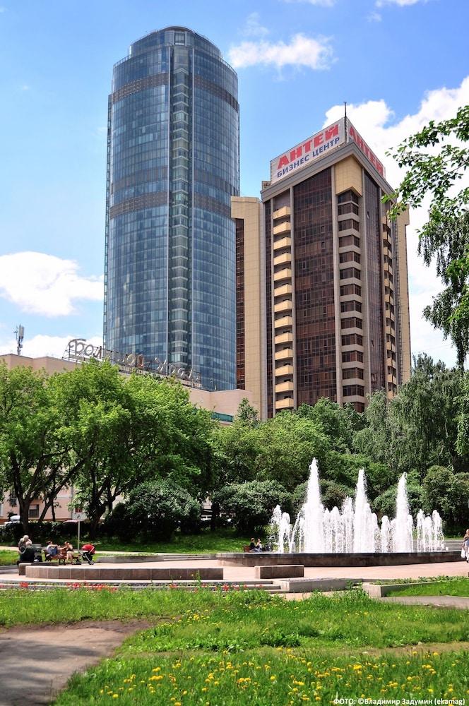 hotel overview picture