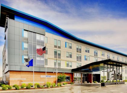 Aloft Green Bay