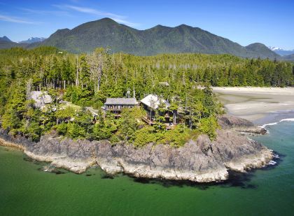 Middle Beach Lodge
