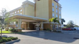 comfort-suites-orlando-airport