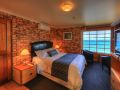 stanley-village-waterfront-accommodation