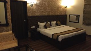 glitz-ranthambore-safari-resort