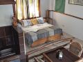 bahay-isla-inn-hostel-puerto-galera
