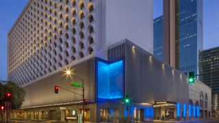 renaissance-phoenix-downtown-hotel