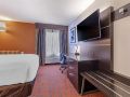 holiday-inn-express-metropolis-an-ihg-hotel