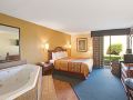 days-inn-by-wyndham-charlotte-woodlawn-near-carowinds