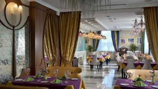 iris-art-hotel