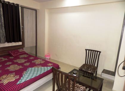 Riya Raj Lodging Titwada