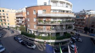 modern-one-bedroom-halldis-apartment-in-the-exclusive-parioli-area