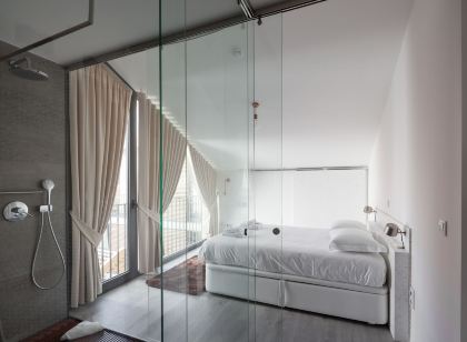 7 Gaia Roaster Apartments