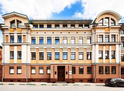 Nikola House