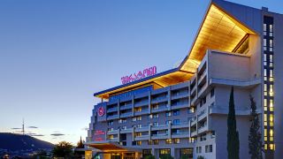 sheraton-grand-tbilisi-metechi-palace